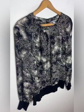 Tegan Silk Blend Botanical Print Blouse Size 4 Black White